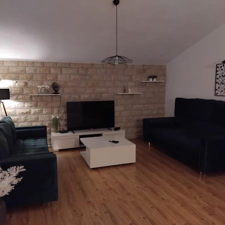Apartman Zdravka Policnik Экстерьер фото