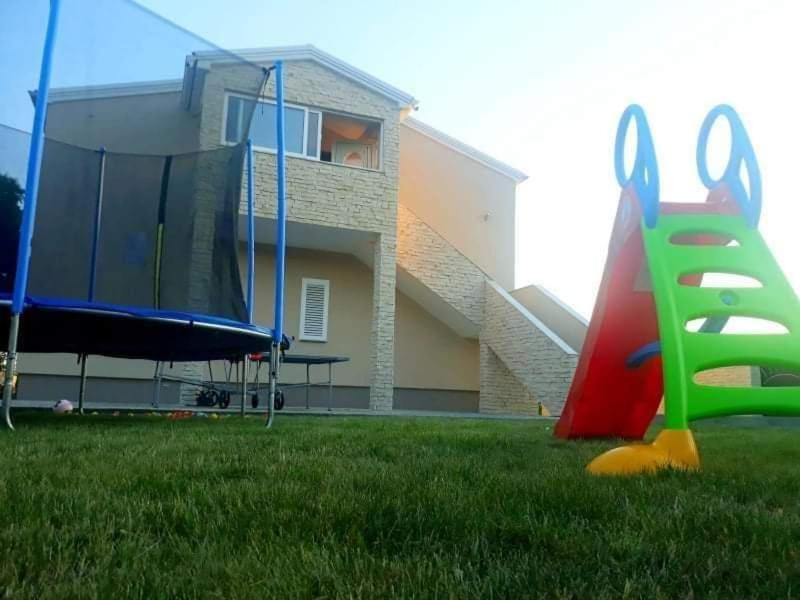 Apartman Zdravka Policnik Экстерьер фото